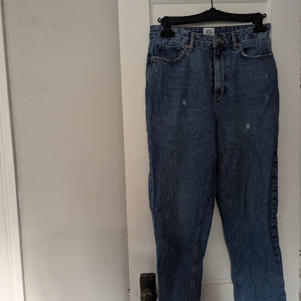 BDG high-rise mom jeans size 29